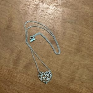 Tiffany & Co. Paloma Picasso®
Olive Leaf Heart Pendant
